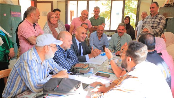 “عبداللطيف” يناقش معلمي طنطا حول البكالوريا والتحديات التي تواجه المنظومة