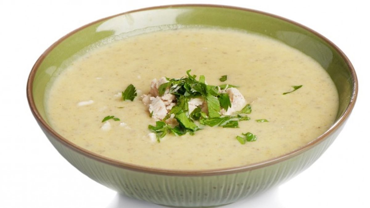 شوربة المشروم بالكريمة والدجاج.. نكهة غنية تدفئ القلب