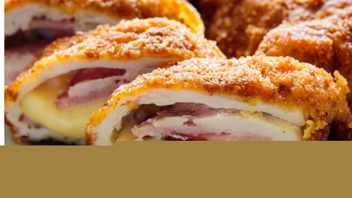 طريقة عمل الكوردون بلو بالدجاج.. حشوة لذيذة وطبقة مقرمشة لا تُقاوم