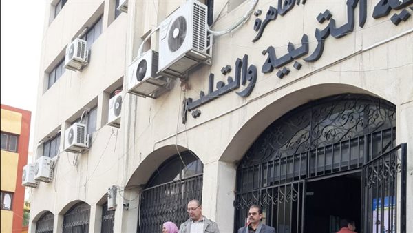 صرف باقي مستحقات معلمي الصفوف الأولى قبل بدء العام الدراسي الجديد