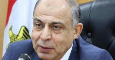 محافظ المنيا يتفقد أعمال تطوير شارعى بورسعيد والمحكمة بأبو قرقاص