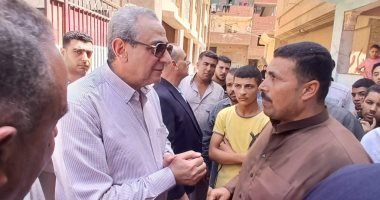 محافظ الغربية يجرى جولة ميدانية داخل شوارع عزبة أبو وافي بالمحلة