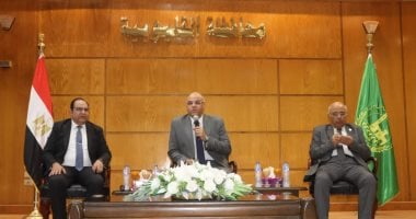 محافظ القليوبية يشارك بالندوة التثقيفية والتوعوية لمنع ومكافحة الفساد.. صور