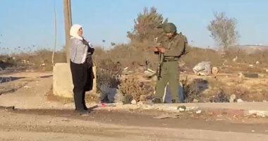 سلطات الاحتلال تحتجز محافظ رام الله فى الضفة الغربية المحتلة
