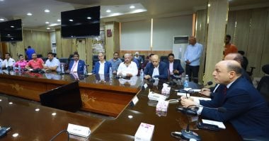 محافظ كفر الشيخ يستعرض المشروعات الخدمية والتنموية فى لقاء الصحفيين والإعلاميين
