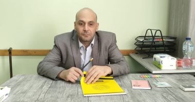 مصر لا تنسى الأبطال.. مكالمة إنسانية من الرئيس السيسي للطبيب فاقد بصره خلال كورونا