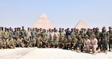 “النجم الساطع – 2025”.. تنفيذ قفز حر مظلى بمنطقة الأهرامات