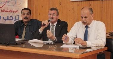 “تعليم الوادى الجديد” تتابع آخر استعدادات بدء الدراسة مع مديرى المدارس