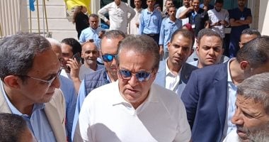 استجابة لمريض.. وزير الصحة لمدير “أورام قنا”: “علشان خاطرى دخله استثناء”.. فيديو