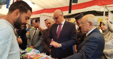 بتحفيضات 30%.. محافظ القليوبية يفتتح معرض أهلا مدارس بشبرا الخيمة (صور وفيديو)