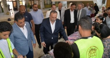 محافظ أسيوط يشهد إطلاق مبادرة “فرحتهم بشنطتهم” لتوزيع 2000 حقيبة مدرسية على الأطفال