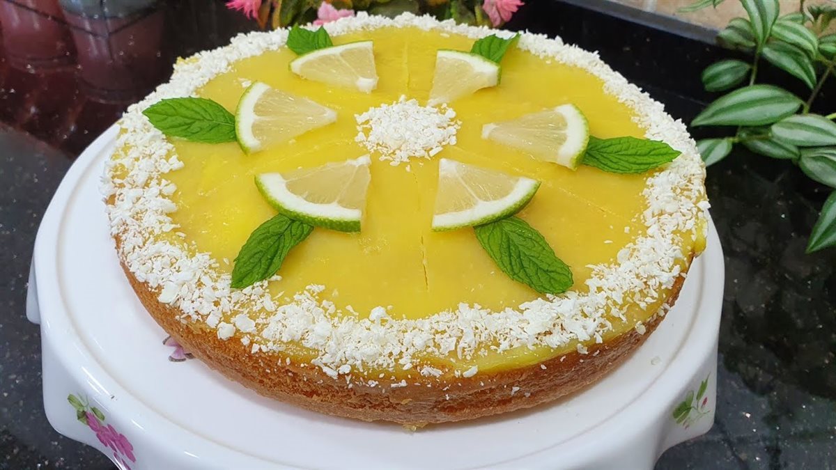 طريقة تحضير كيكة الليمون السهلة في البيت.. لطعم لذيذ ومنعش