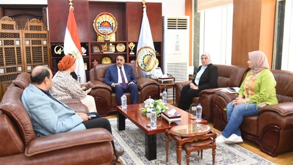 محافظ مطروح يلتقي رئيس الإدارة المركزية لمكافحة التسرب التعليمي
