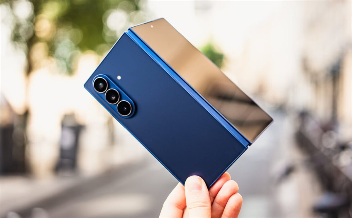 هاتف سامسونج Galaxy Z Fold 7