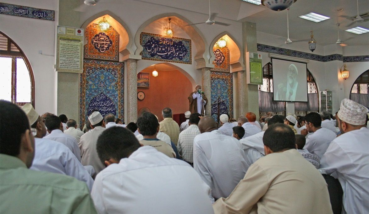 بث مباشر .. شعائر الجمعة من العاصمة الإدارية بتلاوة الشيخ يوسف هنداوي وخطبة عن النبي ﷺ المعلم الأول