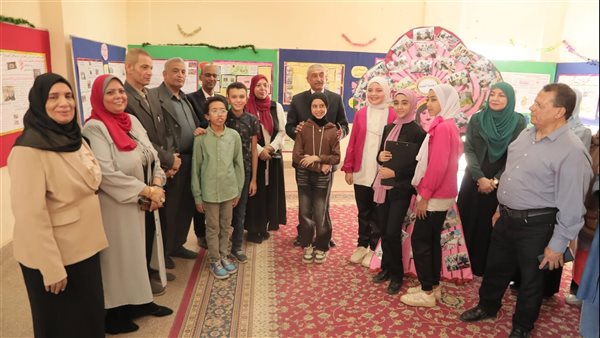 بختام الأنشطة الصيفية للصحافة.. “فضل” يتفقد أجنحة معرض تنمية القدرات الصحفية