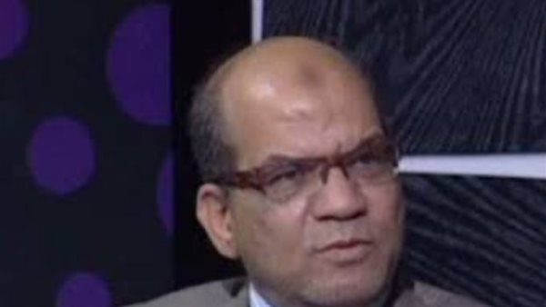 تربوي يكشف سر التشابه بين الثانوية العامة والبكالوريا