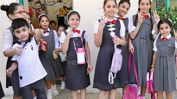 زيادة 10% في أسعار الزي المدرسي.. والغرفة التجارية ترد
