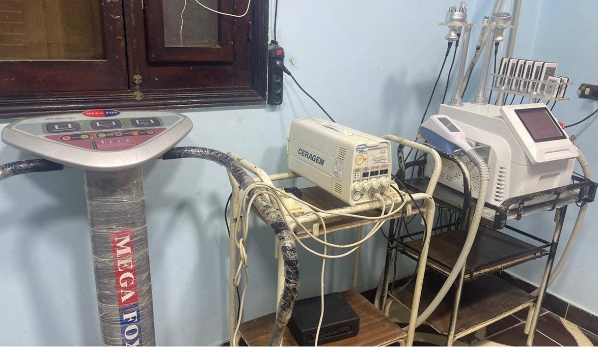 صحة المنوفية” :ضبط مركز وهمي لعلاج السمنة بشبين الكوم يديره منتحل صفة طبيب وكميات كبيرة من الأدوية غير المرخصة
