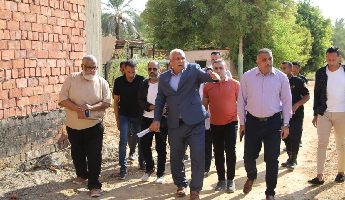 الزملوط يتابع الأعمال الإنشائية بالمبنى الخدمي لمركز حسن حلمي بالوادي الجديد