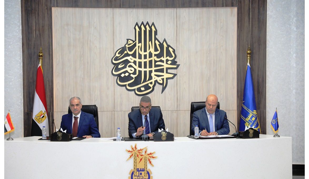 تحركات قوية في أسوان لضبط التوك توك والأسواق وتطوير البيئة الحضارية