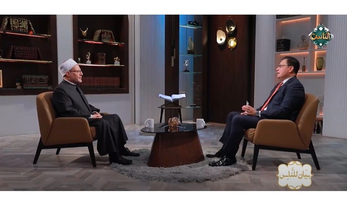 ما واجبنا تجاه السائح في مصر؟.. شوقي علام يجيب