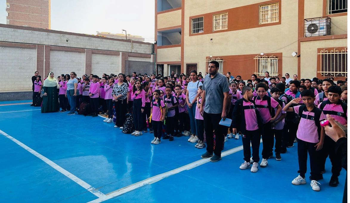 69 ألف طالب يبدأون الدراسة اليوم ببني سويف.. والمحافظة تستعد لاستقبال 880 ألف غدًا
