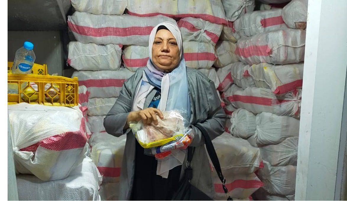 ضبط 15 طنًا من الدواجن غير الصالحة للاستهلاك الآدمي داخل مجزر وثلاجة غير مرخصين بكرداسة