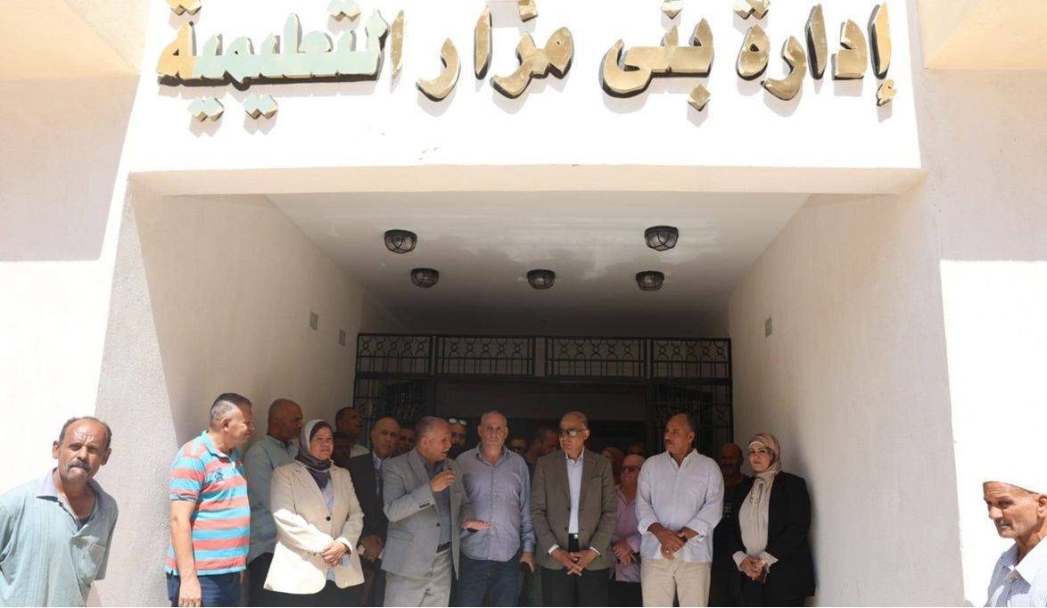محافظ المنيا يتفقد التجهيزات النهائية لمبنى إدارة بني مزار التعليمية