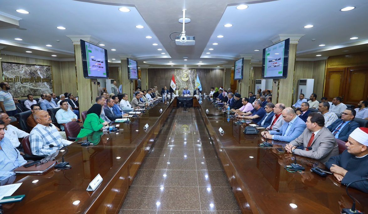 محافظ كفرالشيخ يعلن نتائج التقييم الشهري لمستوى آداء المراكز والمدن