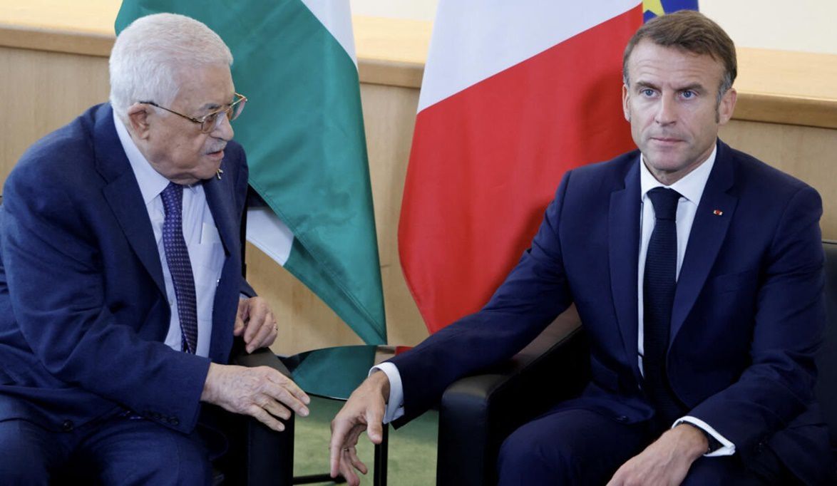 ماكرون يعترف بالدولة الفلسطينية: نقلة تاريخية تُزلزل السياسة الدولية وتفجر دعم عالمي واسع