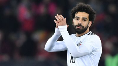 تعرف على موعد وصول محمد صلاح إلي القاهرة استعداداً للانتظام فى معسكر منتخب مصر