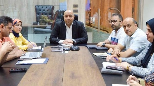 نائب محافظ المنوفية يبحث تعزيز الفرص الاستثمارية لدفع التنمية وتوفير فرص عمل حقيقية
