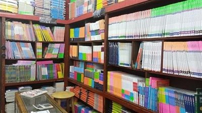 بعد انخفاض الورق 30%.. لماذا ترتفع أسعار الكتب الخارجية..الشعبة توضح