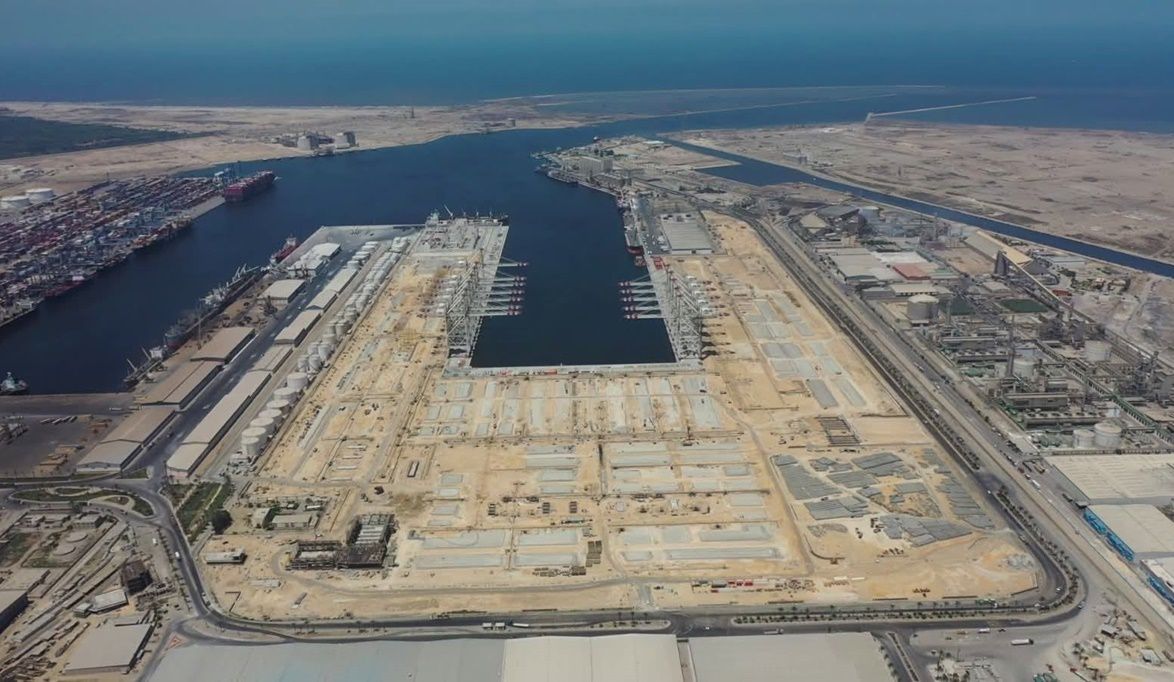 أحدث تصوير جوي يكشف تطور مشروع الحاويات محطة “تحيا مصر 1” بميناء دمياط