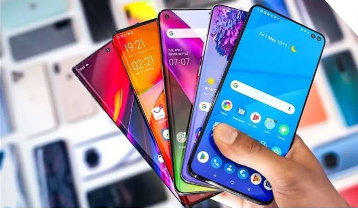 تنظيم الاتصالات : 6 ملايين هاتف محلي مُصنّع لشركات عالمية منذ بداية العام