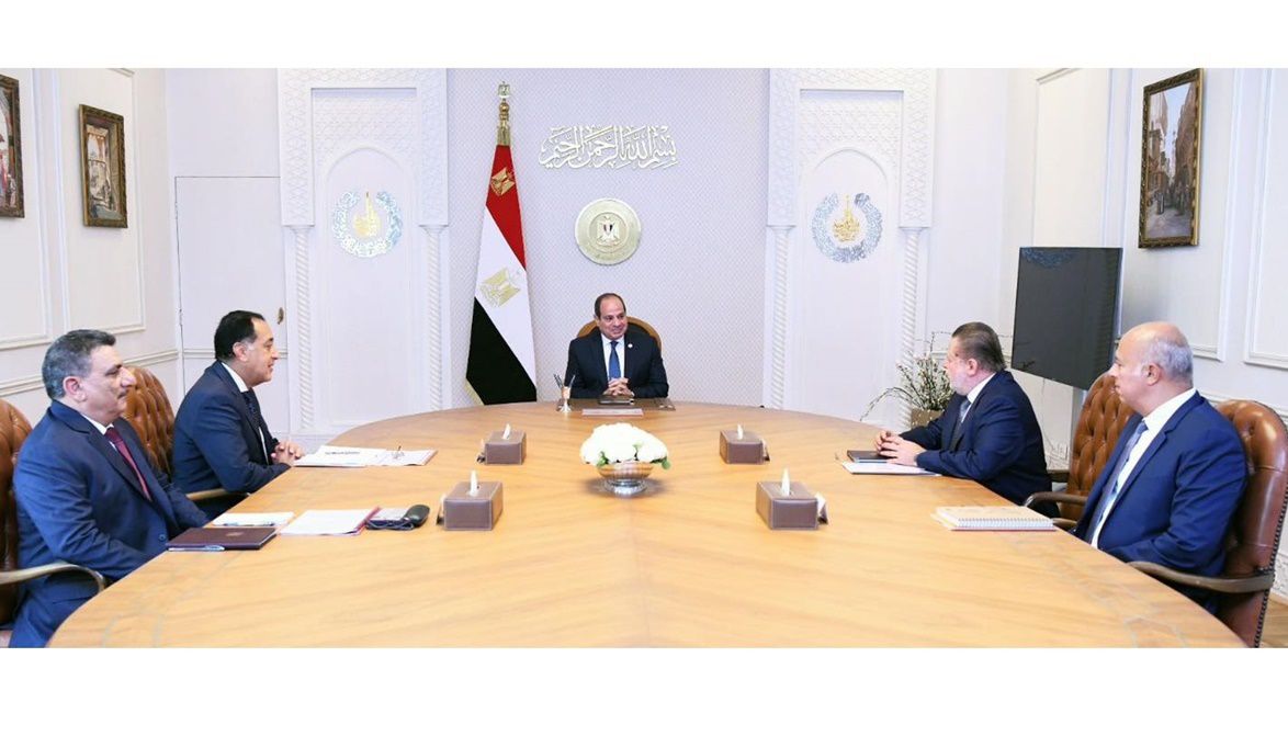 خلال اجتماعه مع الرئيس السيسي..محافظ البنك المركزي مستوي التضخم فى مصر ضمن المرحلة الامنة