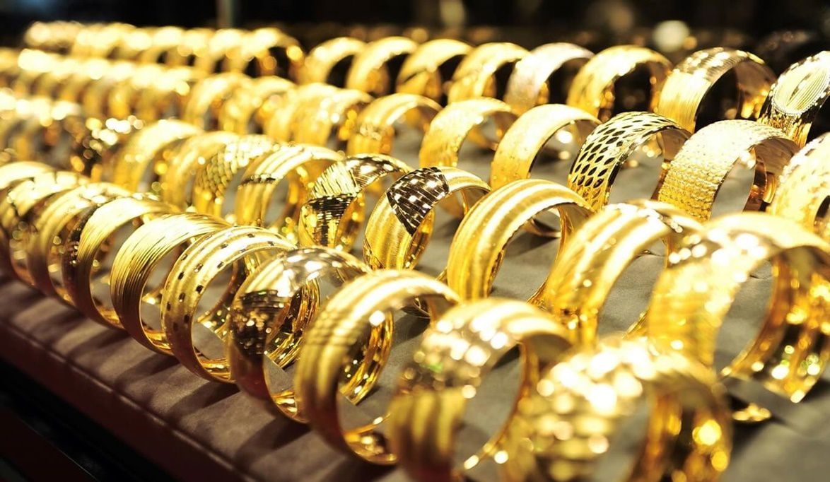 سعر جرام الذهب عيار 21 يرتفع إلى 4960 جنيهًا  .. توقعات صعود مستمرة بالأسواق