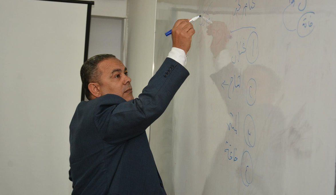 مدير تحرير صحيفة الخليج الإماراتية: مصر مرشحة لتكون من أفضل 20 اقتصادًا عالميًا خلال 10 سنوات