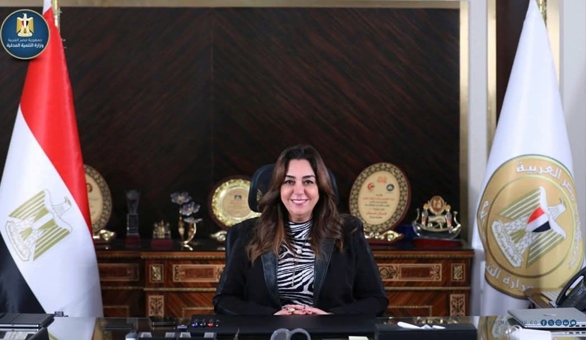 وزيرة التنمية توجه بإحالة مسؤولين بالخانكة والإدارة الزراعية للنيابة