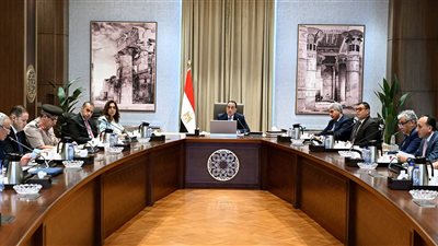 رئيس الوزراء يترأس اجتماع اللجنة الرئيسية لتقنين أوضاع الكنائس والمباني الخدمية التابعة لها