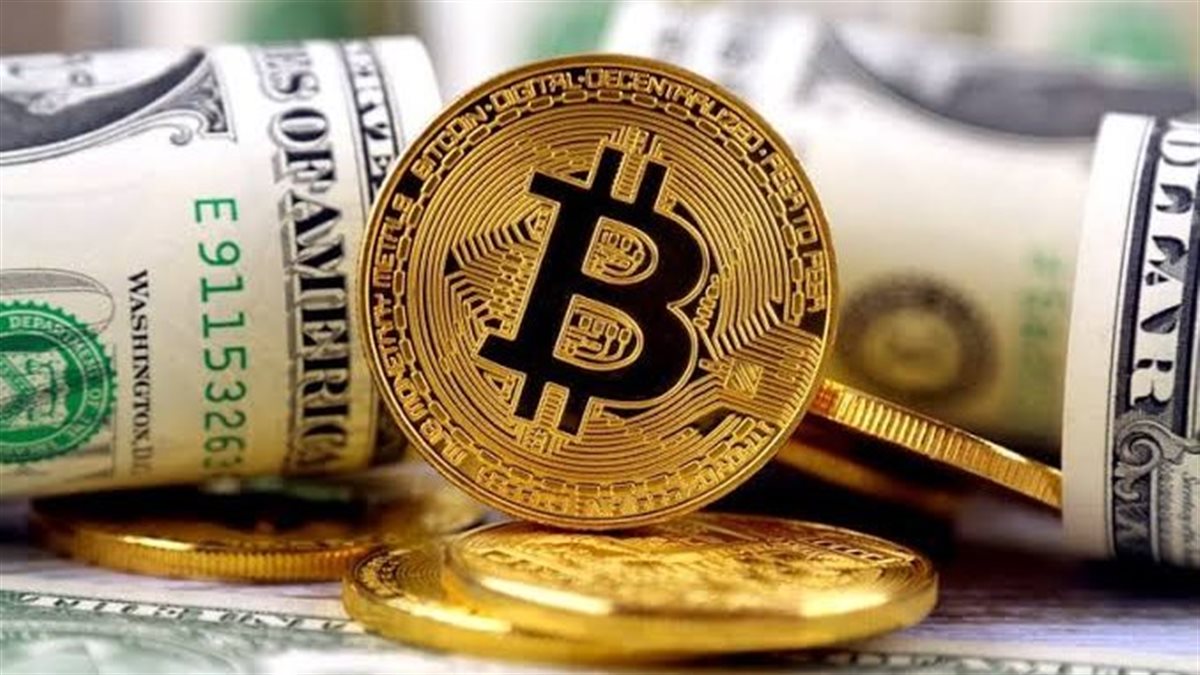 سعر عملة «بيتكوين» اليوم الجمعة.. زيادة أم تراجع؟