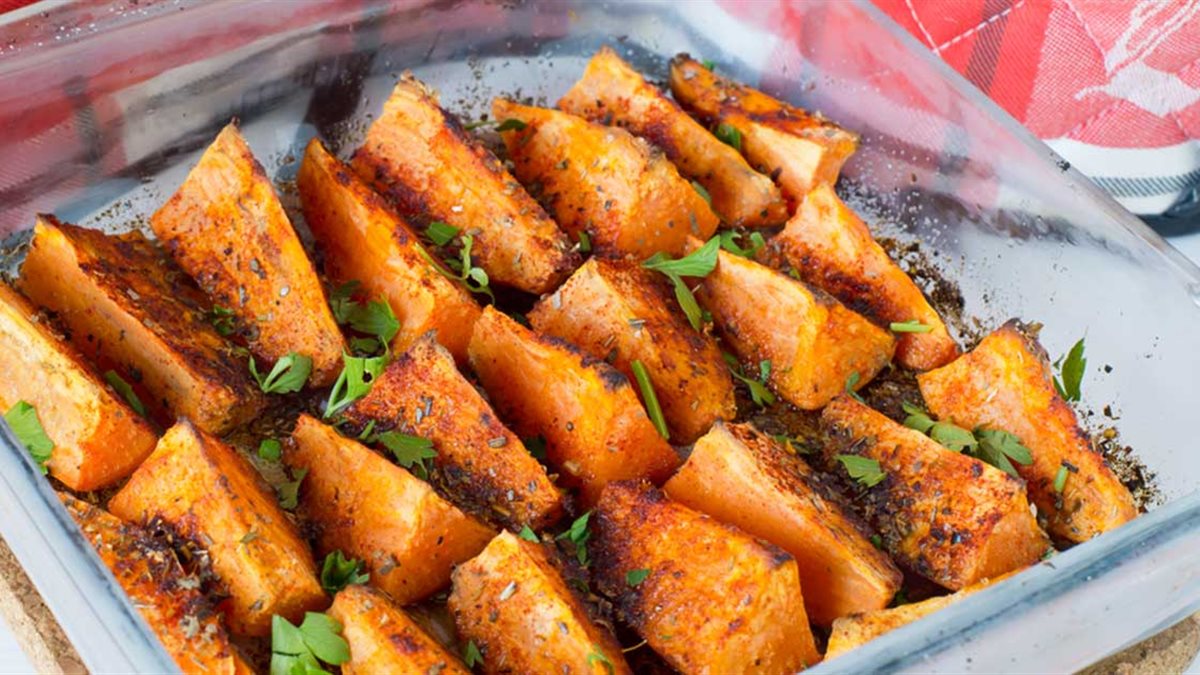 وصفة البطاطا الحلوة المشوية.. طبق صحي ولذيذ بخطوات سهلة