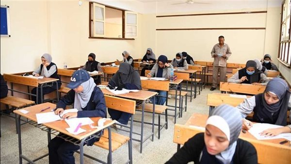 موعد امتحانات الترم الأول لصفوف النقل والشهادة الإعدادية