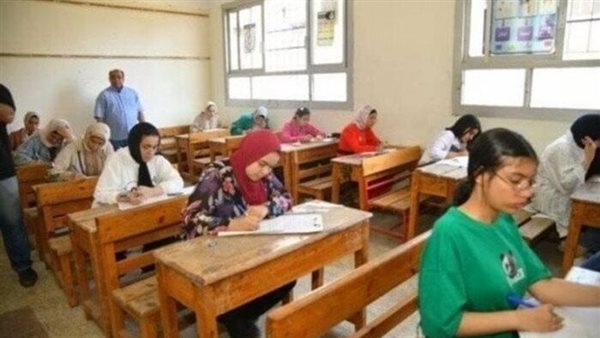 عاجل.. مصير طلاب الشهادة الإعدادية المتغيبين عن امتحان الترم الأول 2026 بعذر مقبول