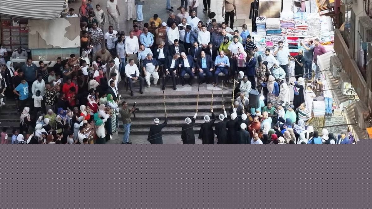 وسط أجواء احتفالية.. مستشار الرئيس ومحافظ أسوان يطلقان فعاليات مهرجان تعامد الشمس