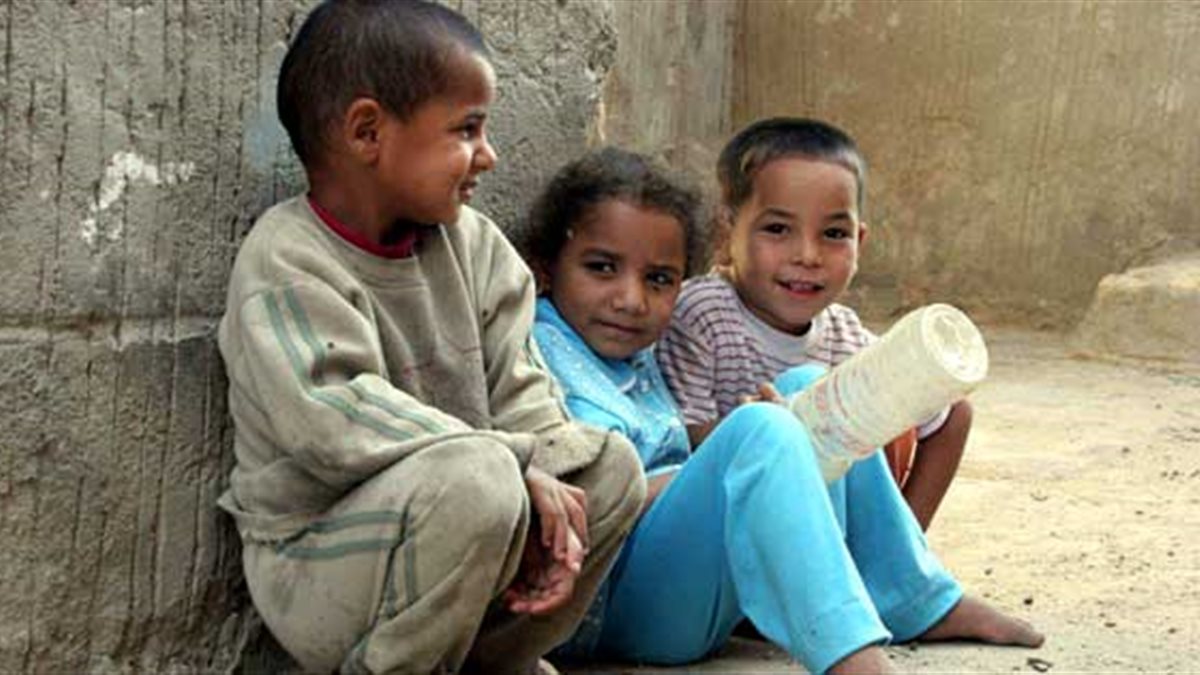 30% من أطفال الشوارع أسرهم موجودة.. قانوني يوضح|فيديو