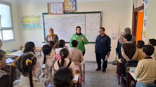 وكيل التعليم بمطروح تتابع تنفيذ المرحلة الثانية للبرنامج القومي لتنمية مهارات اللغة العربية