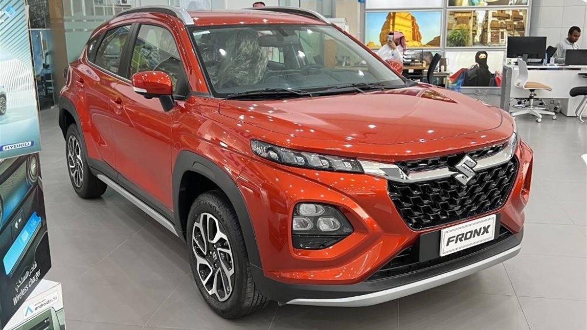 سعر ومواصفات سيارة سوزوكي فرونكس 2026 في السوق السعودي