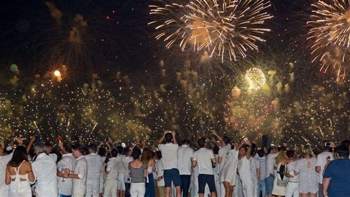 تخلص من أحزان.. تفسيرات رؤية الاحتفال لابن سيرين